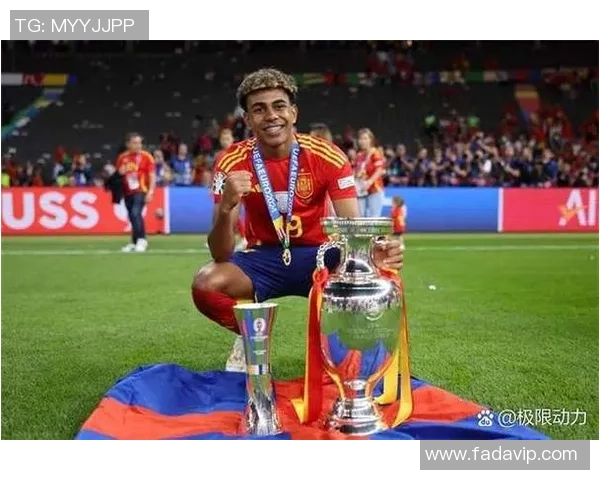 足坛巨星谢幕时代各大足球传奇球员相继退役掀起怀旧热潮